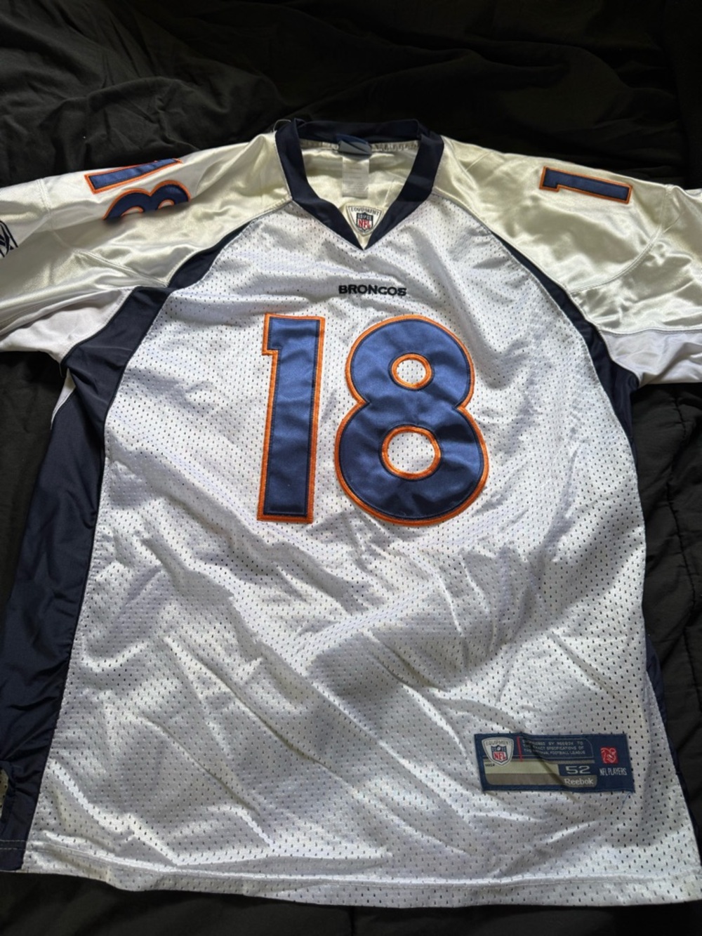 Y2K Reebok On field Denver Broncos Manning Jersey- White & Navy